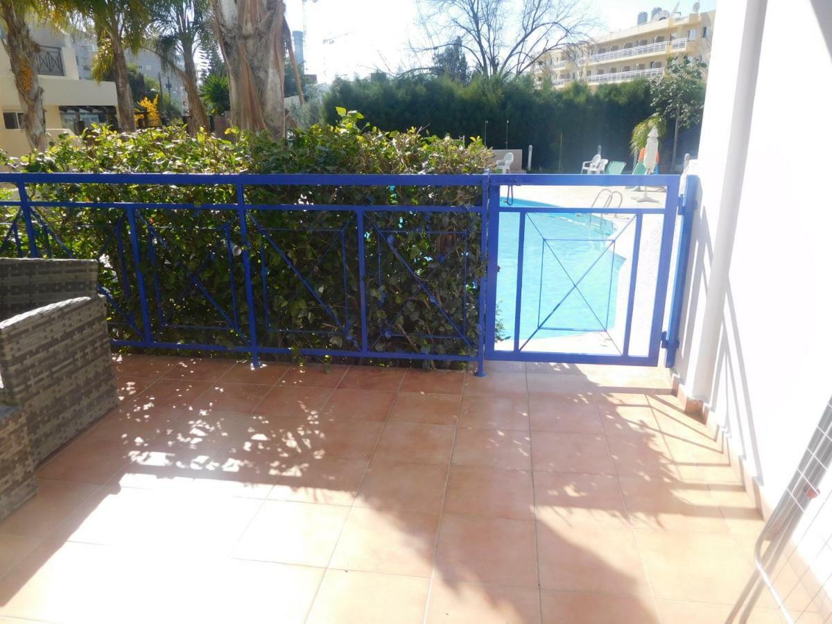 Blue Oasis Gardens Daire Limasol Dış mekan fotoğraf